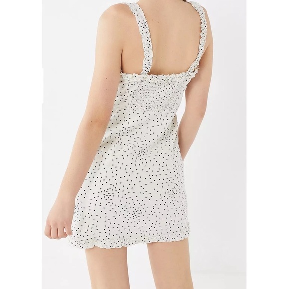 NWT Uo Wren Dotted Linen Ruffle Mini Dress Off White Black Summer Size Medium - Picture 12 of 16